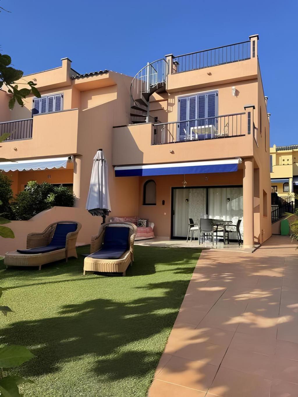Bonita Villa Con Propio Entrada Y Con Piscina San Bartolomé Exteriér fotografie