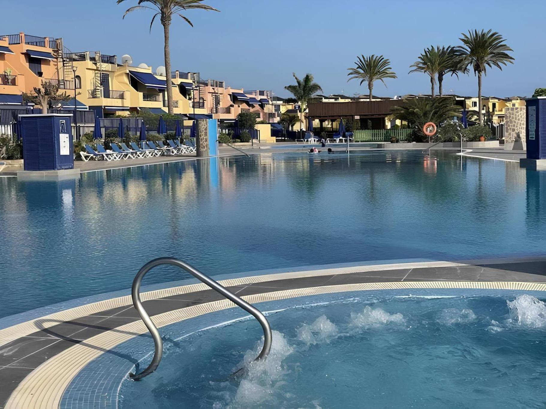 Bonita Villa Con Propio Entrada Y Con Piscina San Bartolomé Exteriér fotografie